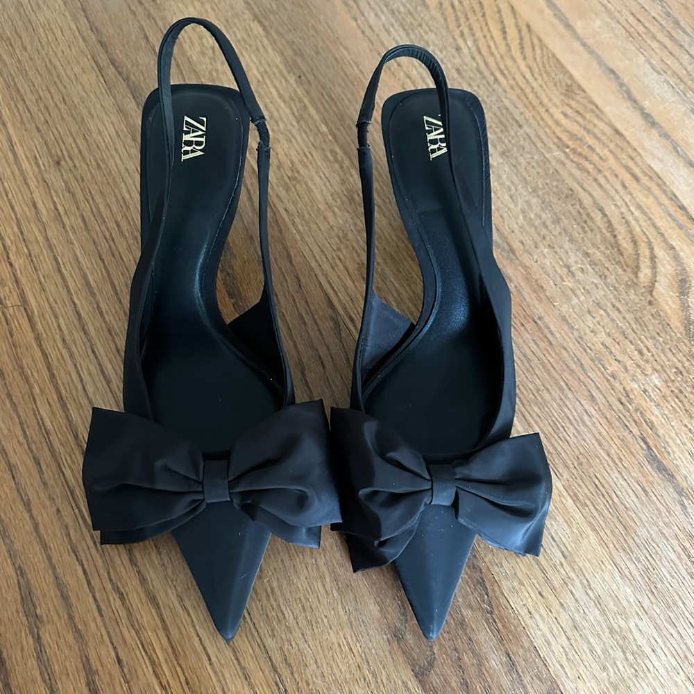 Zara Slingback heels with bow- size 8